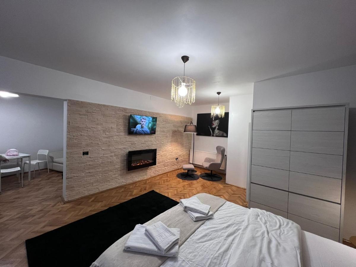 Casa Basarab Brasov Hotell Eksteriør bilde