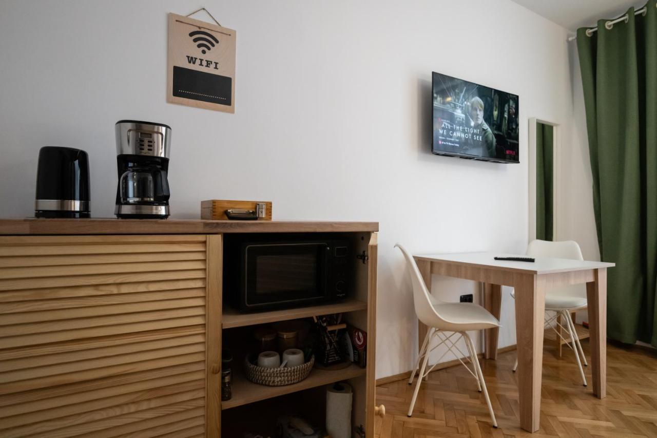 Casa Basarab Brasov Hotell Eksteriør bilde