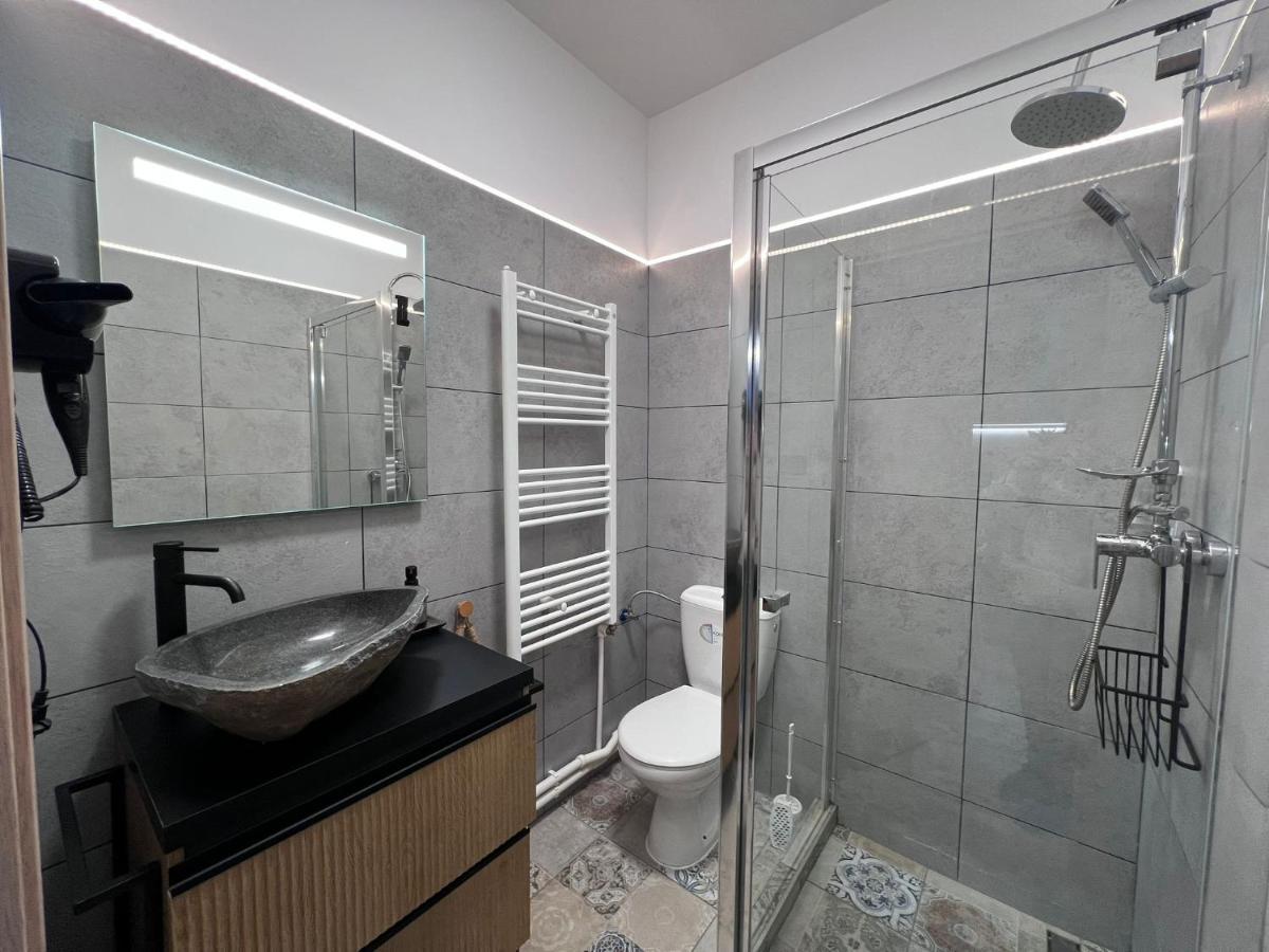 Casa Basarab Brasov Hotell Eksteriør bilde