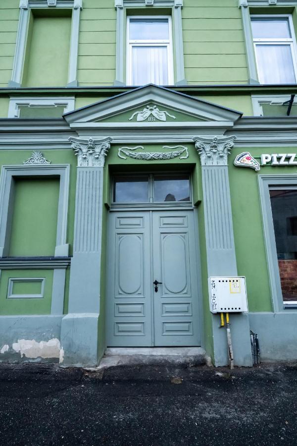 Casa Basarab Brasov Hotell Eksteriør bilde