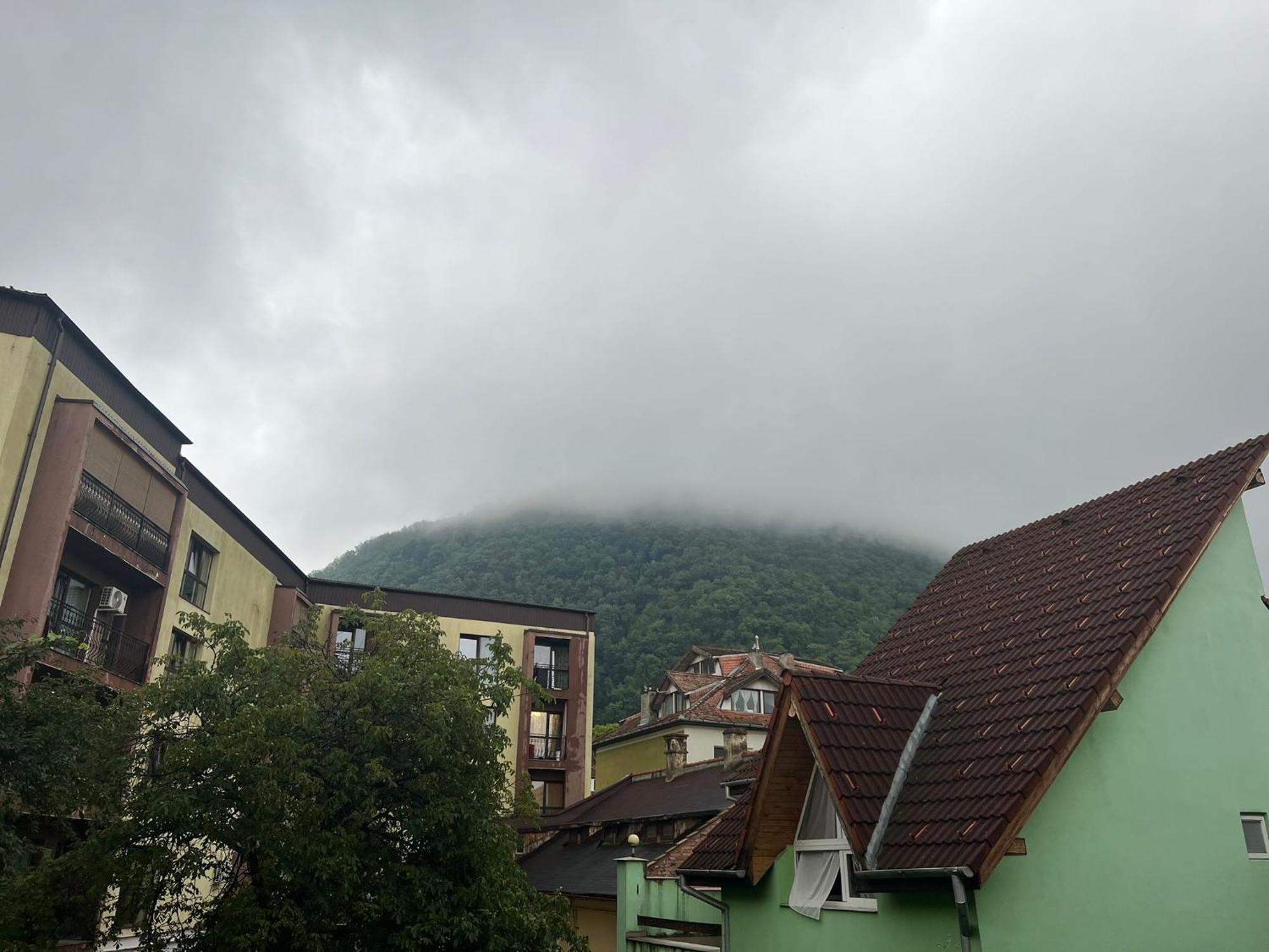 Casa Basarab Brasov Hotell Eksteriør bilde